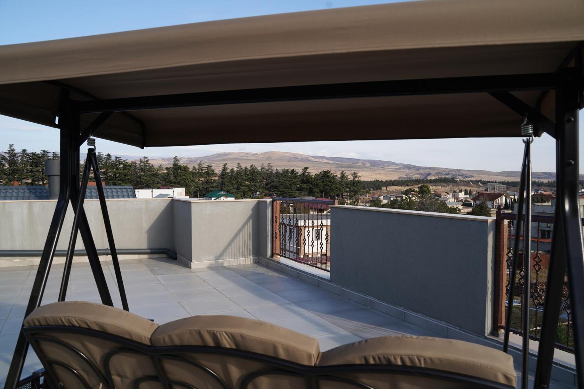 Tbilisi Sea Hotel Extérieur photo